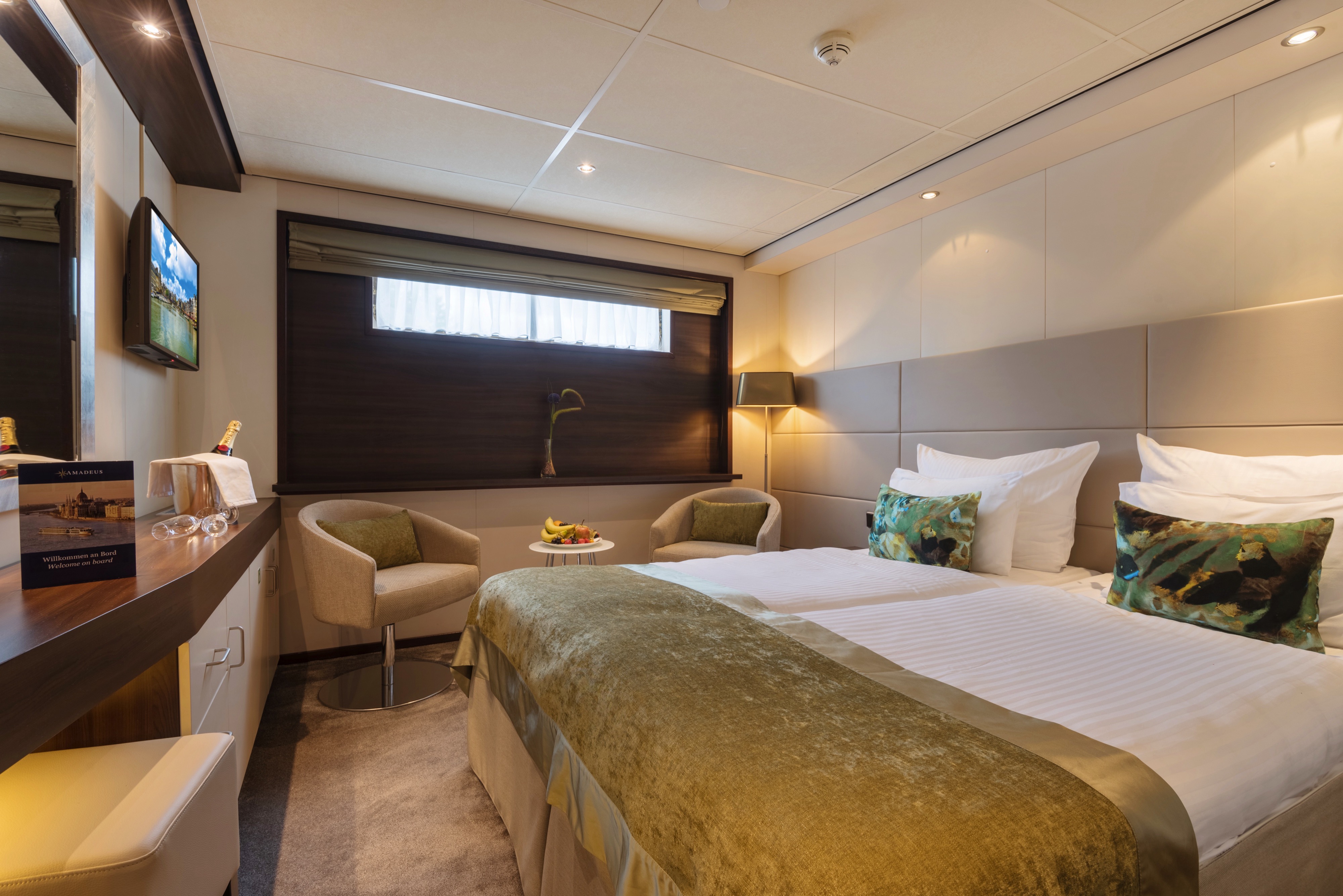 AMADEUS Diamond C 1 Double Beds ©Lueftner Cruises Amadeus.jpg